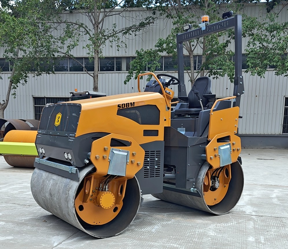 奔馬5噸小型座駕壓路機BM5000